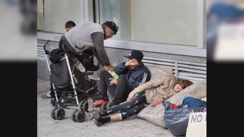 Ingresos: una familia tipo porteña necesitó más de 1,3 millones en diciembre para no ser pobre
