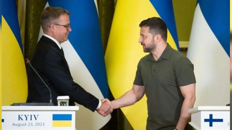 Ucrania recibe más ayuda militar de Finlandia y la guerra de drones sobrevuela la región