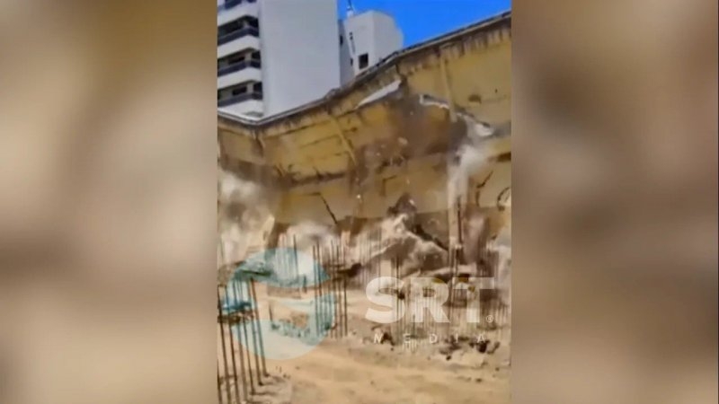 Se derrumbó una pared y aplastó varios autos en Córdoba