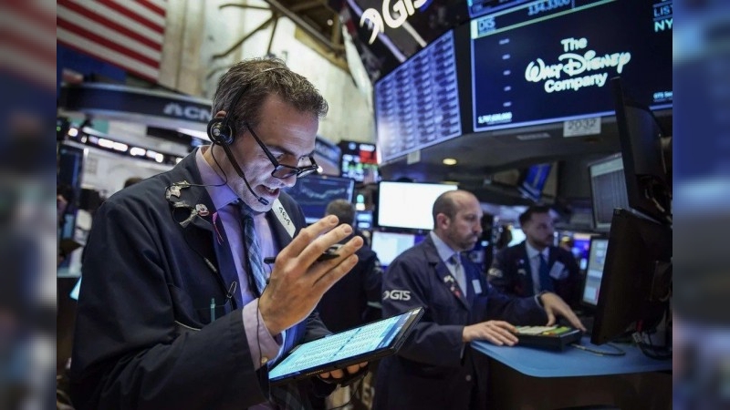 Suba de bonos y riesgo país rumbo a los 500 puntos en un mercado optimista con la Argentina