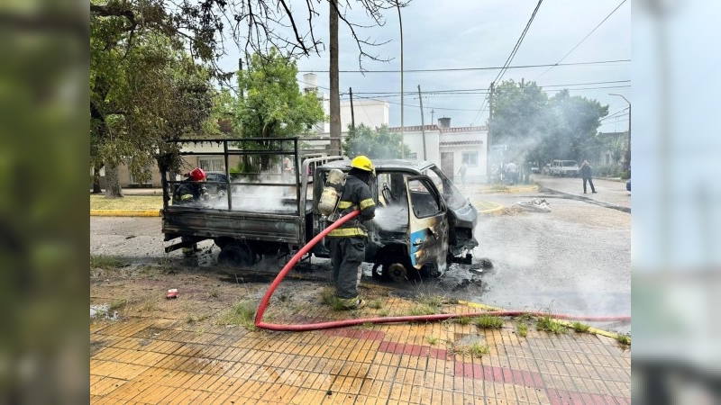 Incendio de un vehículo municipal