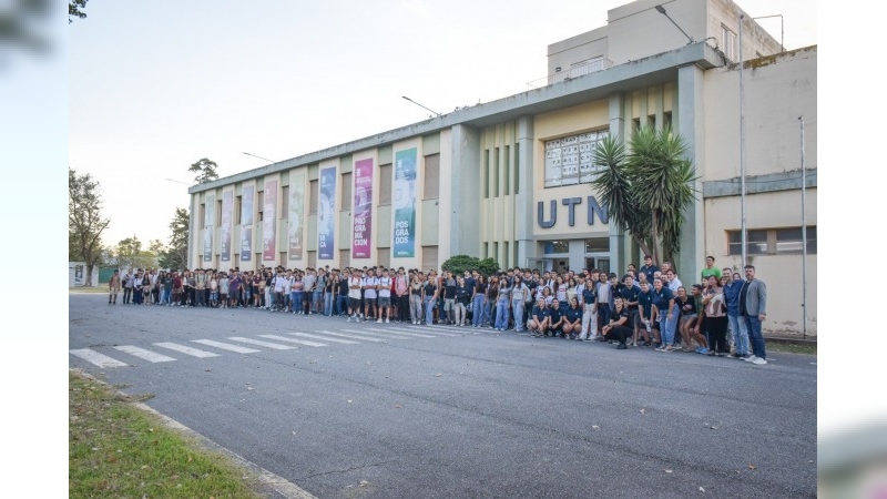 Más de 300 jóvenes iniciaron el Seminario Universitario 2026 en UTN