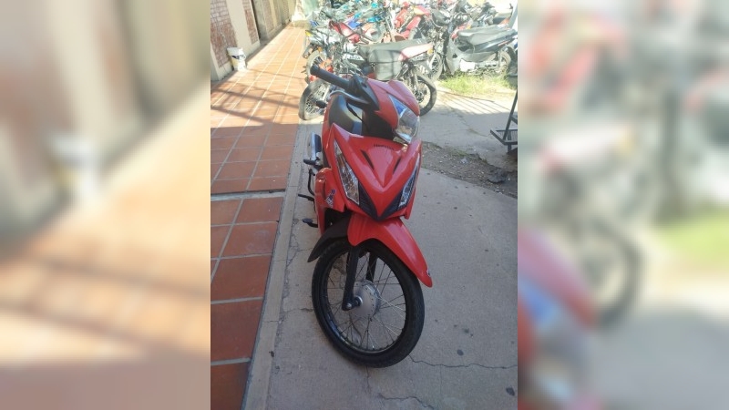 La policía recuperó moto con pedido de secuestro vigente 