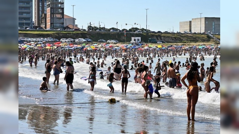 Fin de semana largo con fuerte impacto económico: hasta 90% de ocupación y consumo en alza