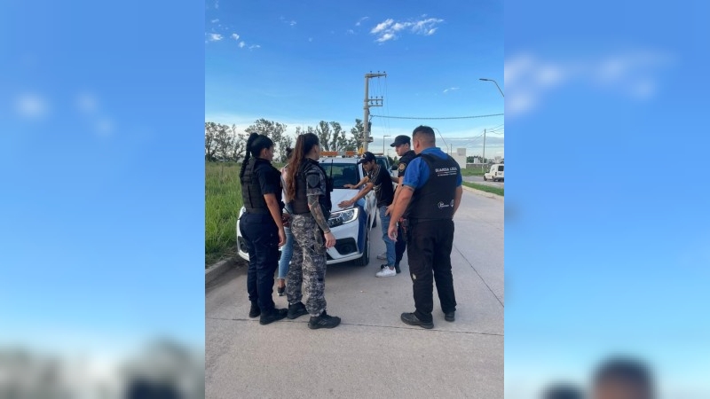 Ojos en Alerta: La Guardia Local de Prevención Urbana detuvo a dos personas a bordo de un motovehículo con pedido de secuestro