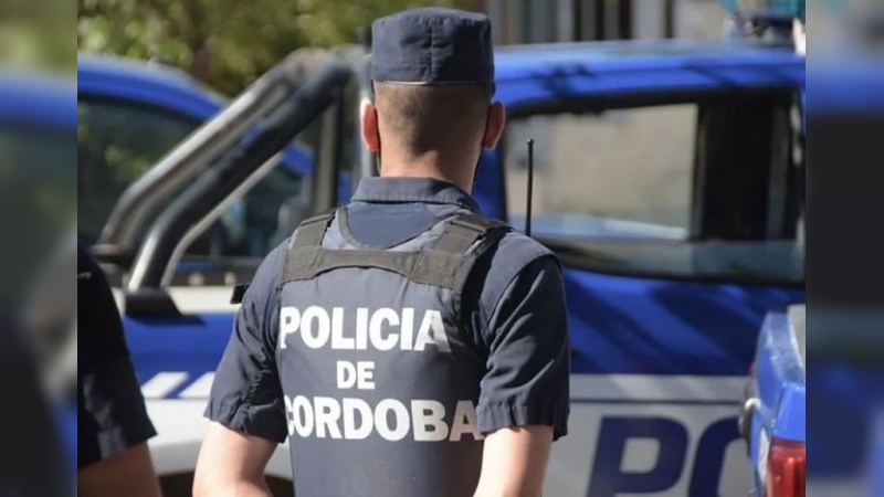 San Francisco: un hombre fue detenido en barrio La Florida con estupefacientes entre sus ropas