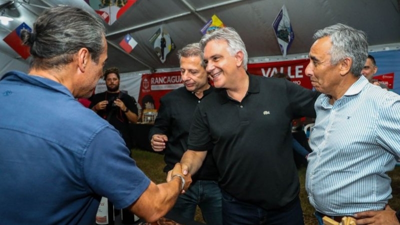 Llaryora participó anoche del cierre del Festival del Humor la Buena Mesa y la Canción en San Francisco