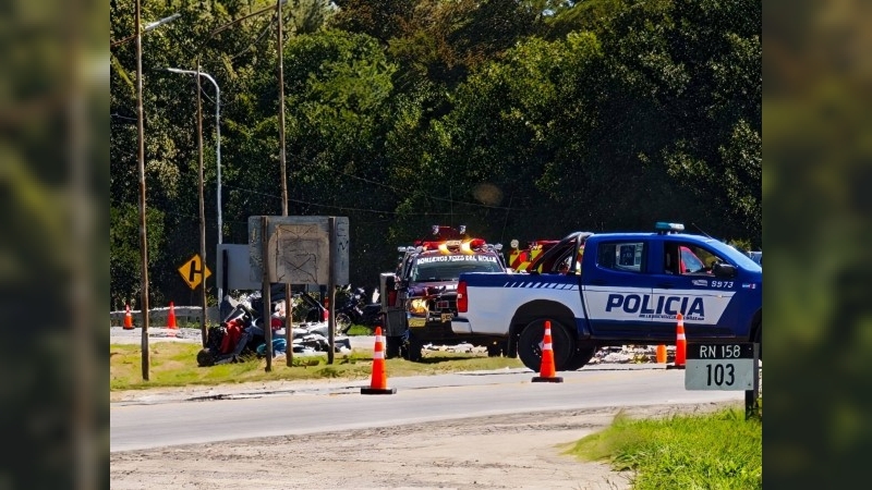 Un muerto y un herido grave tras un choque entre un auto y un camión en Pozo del Molle