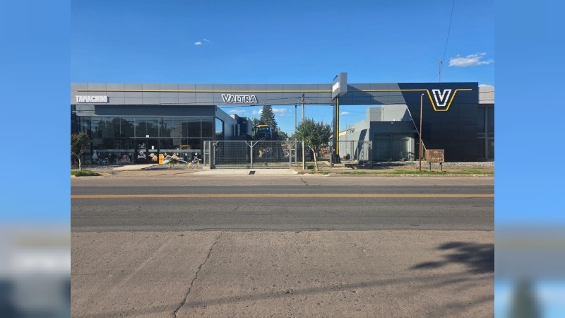Tamagnini SRL, concesionario oficial Valtra, renueva su imagen en San Francisco