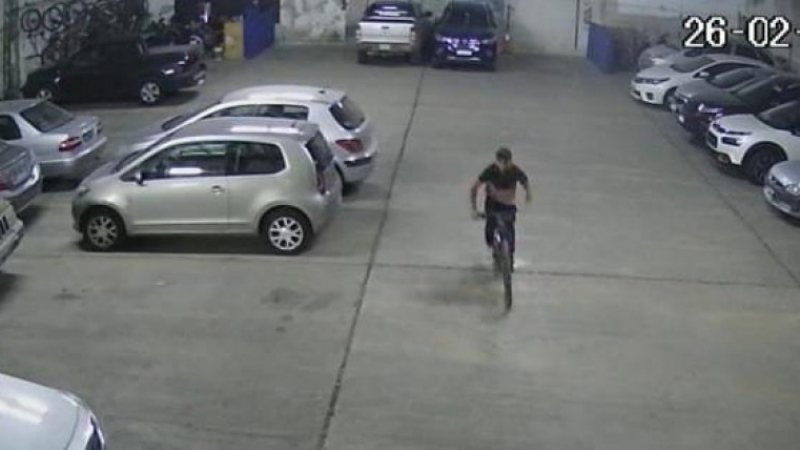 Robaron dos bicicletas a jugadores que viven en la pensión del club Sportivo Belgrano