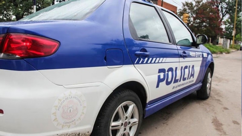 Detuvieron a un joven tras una pelea y daños en una vivienda de barrio San Cayetano