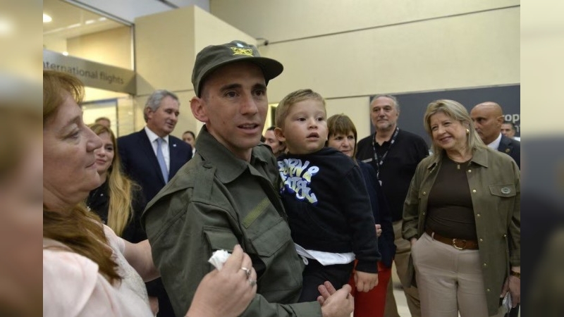 Nahuel Gallo regresó a la Argentina tras 448 días como rehén del régimen de Nicolás Maduro