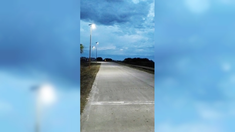 San Francisco y Frontera habilitaron luminarias con tecnología LED solar en el acceso del camino interprovincial hacia la Autovía 19