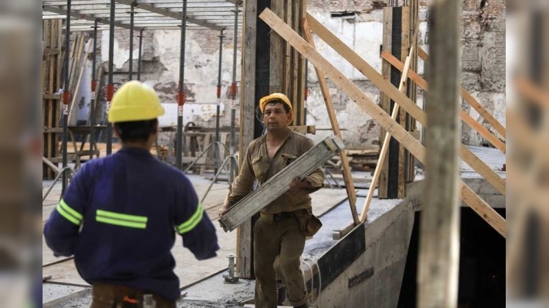 Crisis: el informe de la UBA que revela la pérdida de 160 empleos por día