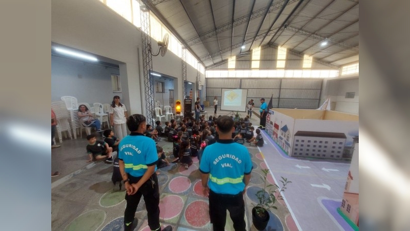 Municipalidad de San Francisco brindó una Jornada de Educación Vial a niños de la Escuela y Jardín “Domingo F. Sarmiento” de El Fortín