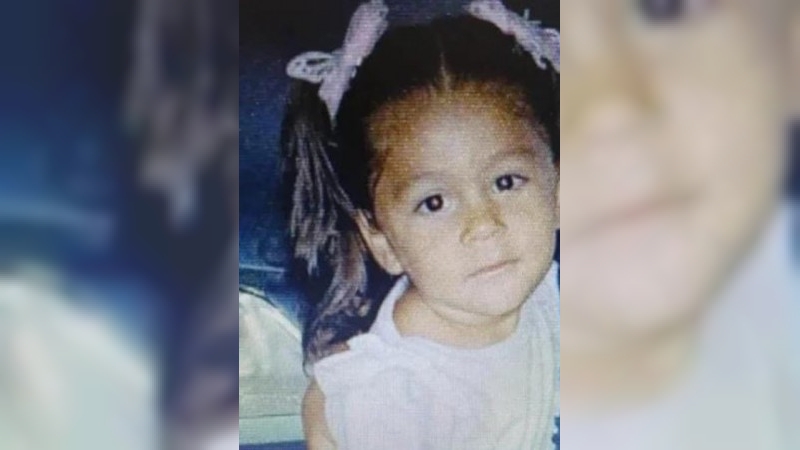 Alerta Sofía en Córdoba: buscan a Esmeralda, una niña de dos años en Cosquín