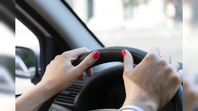 Protesta de mujeres taxistas en Córdoba: reclaman por la quita de vehículos