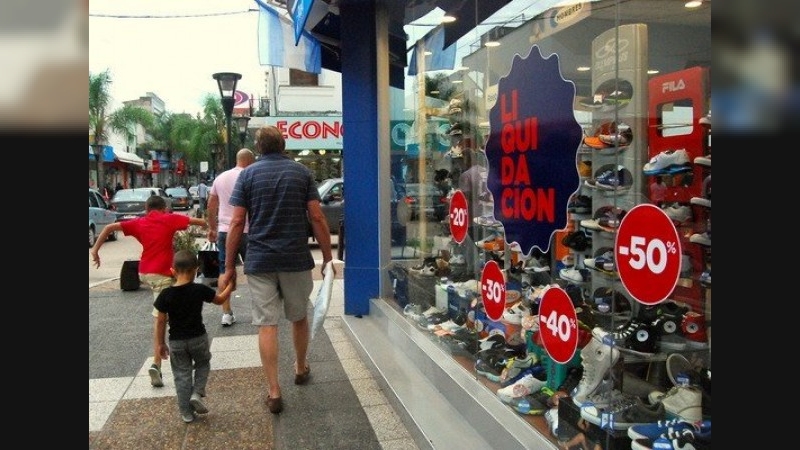 Las ventas en Córdoba cayeron un 10% en marzo y advierten sobre el consumo