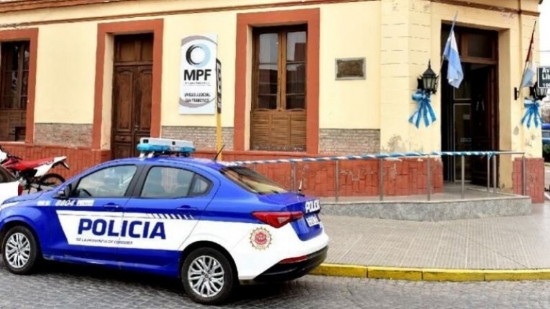 Viernes con múltiples intervenciones policiales en la ciudad: un hombre fue encontrado inconsciente en la vía pública