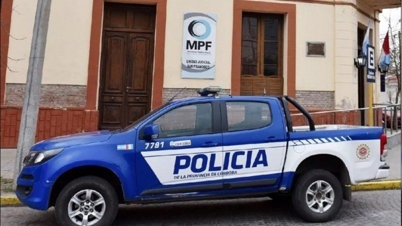 Fuerte choque en una esquina de San Francisco: solo daños materiales