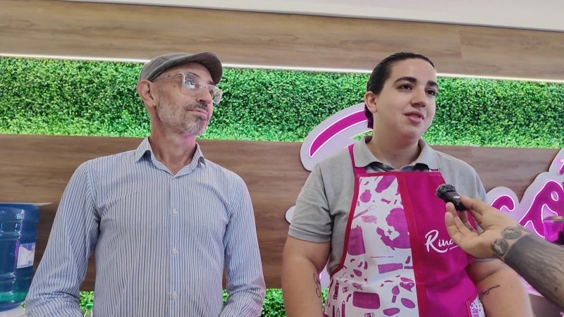 Rincón de Colores celebra 20 años y suma una propuesta de cafetería artística en la ciudad