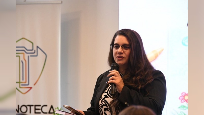 Especialista brindó disertación sobre las señales de alarma en dibujos infantiles