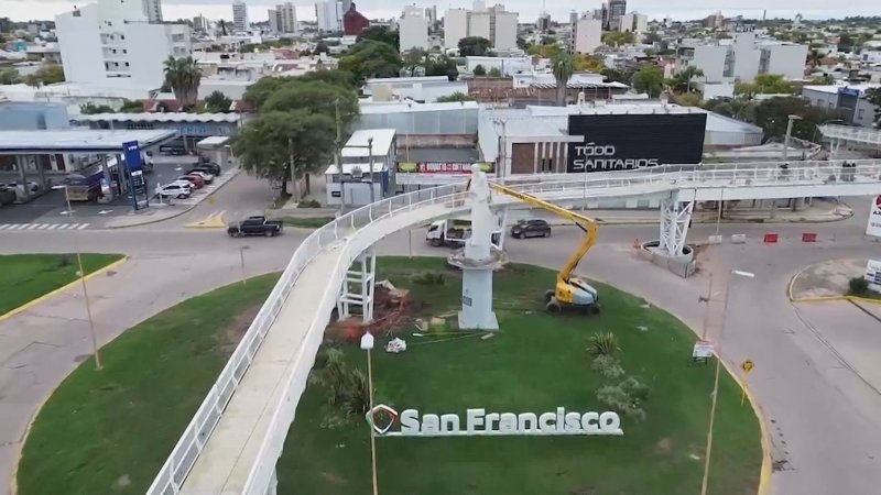 Avanza la etapa final de la bicisenda elevada y la boulevardización de 9 de Julio