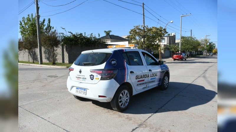 Detienen a un hombre por agredir a personal de la Guardia Local
