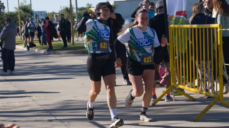 La Maratón UDCA SF volvió a reunir a cientos de corredores en una jornada deportiva y familiar