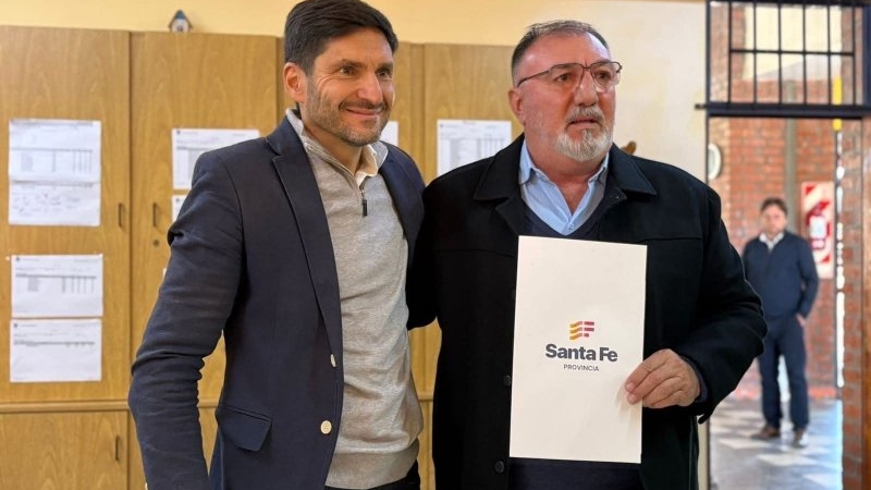El gobernador Maximiliano Pullaro visitó Frontera y recorrió importantes obras junto al intendente Oscar Martínez