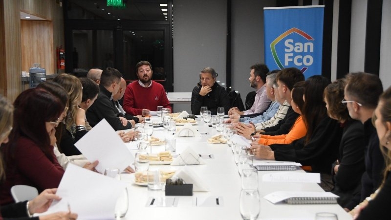 Los integrantes del Polo Productivo y Educativo trabajan en la implementación de demandas formativas para potenciar ambos sectores