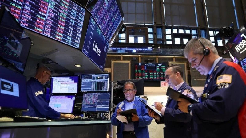 Nueva suba de acciones argentinas en Wall Street y baja del riesgo país