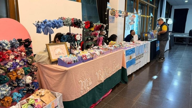 El Centro Cultural recibió una nueva feria con propuestas para el Día del Padre