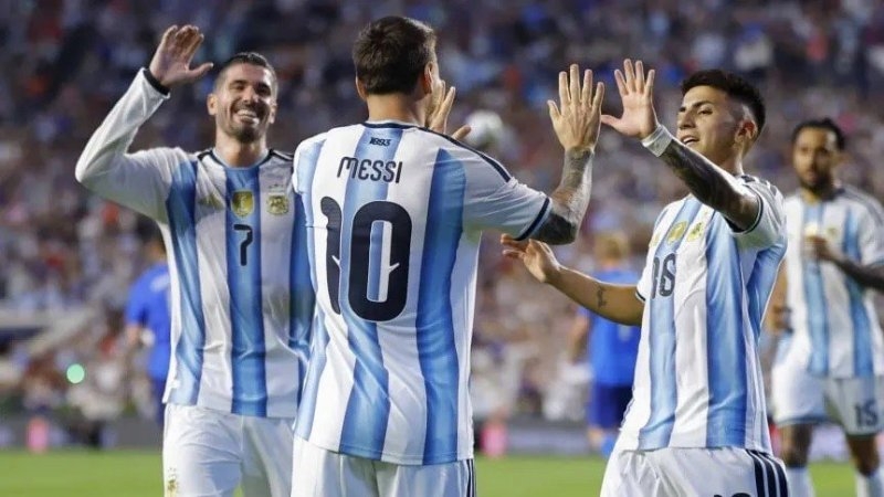 Argentina se enfrenta a Austria con el objetivo de quedar a un paso de la clasificación a los 16avos de final